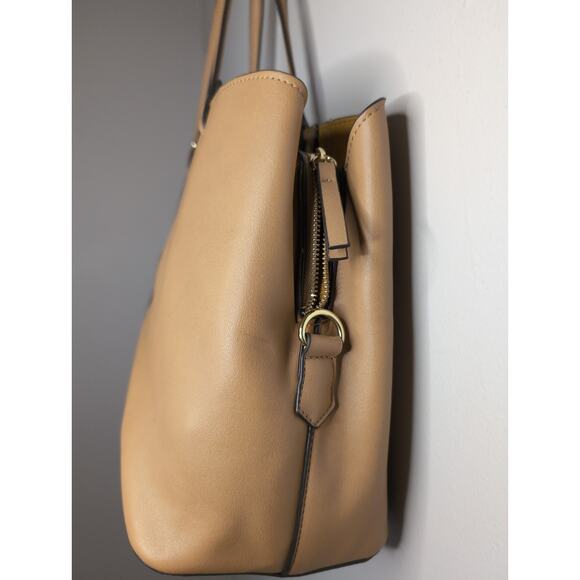 Steve Madden quilted camel tan fall shoulder bag - Picture 4 of 10